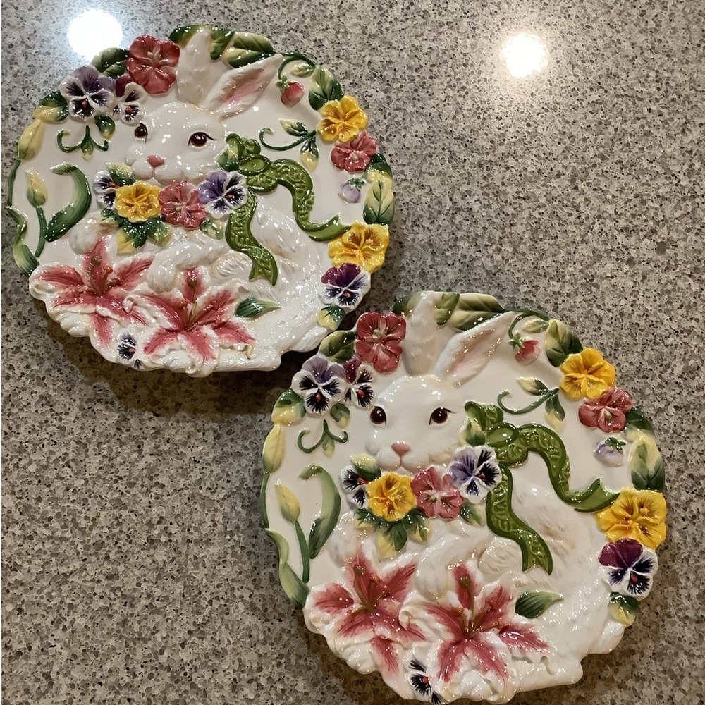 Easter Bunny Floral Ceramic Decorative Plates Set of 2, 3D Effect, Multicolor